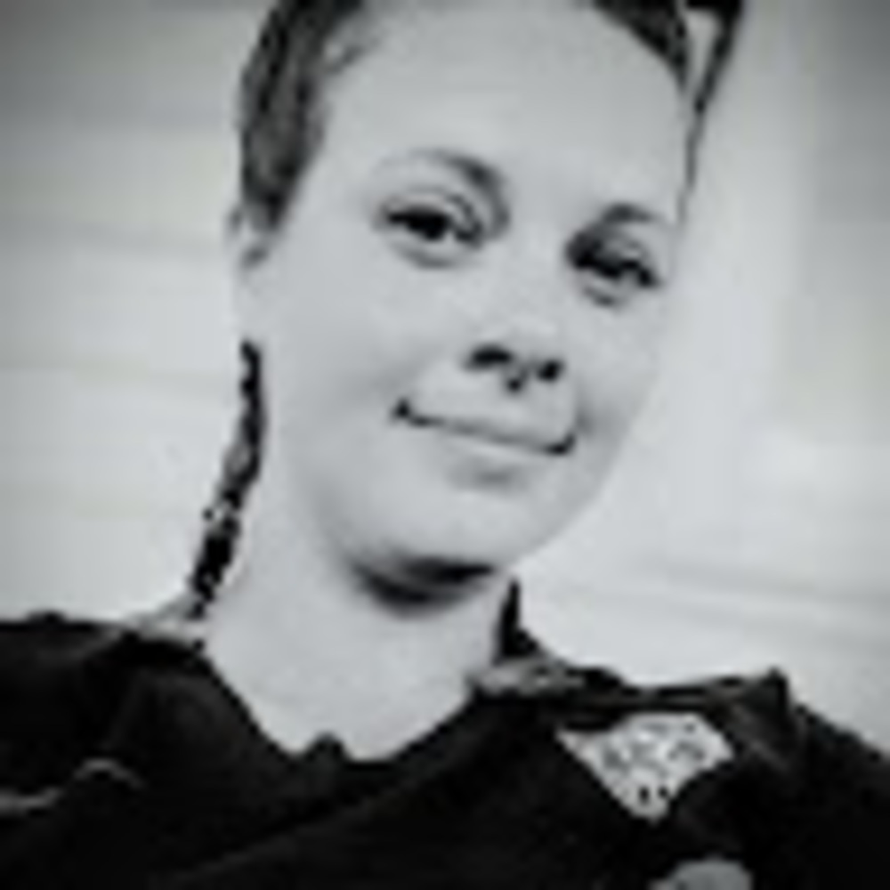 Meet your Posher, Brittney